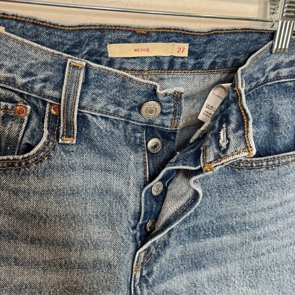 Levi's Premium Wedgie Jeans Denim Size 27 Raw hem Button Fly 100% cotton - Picture 10 of 12